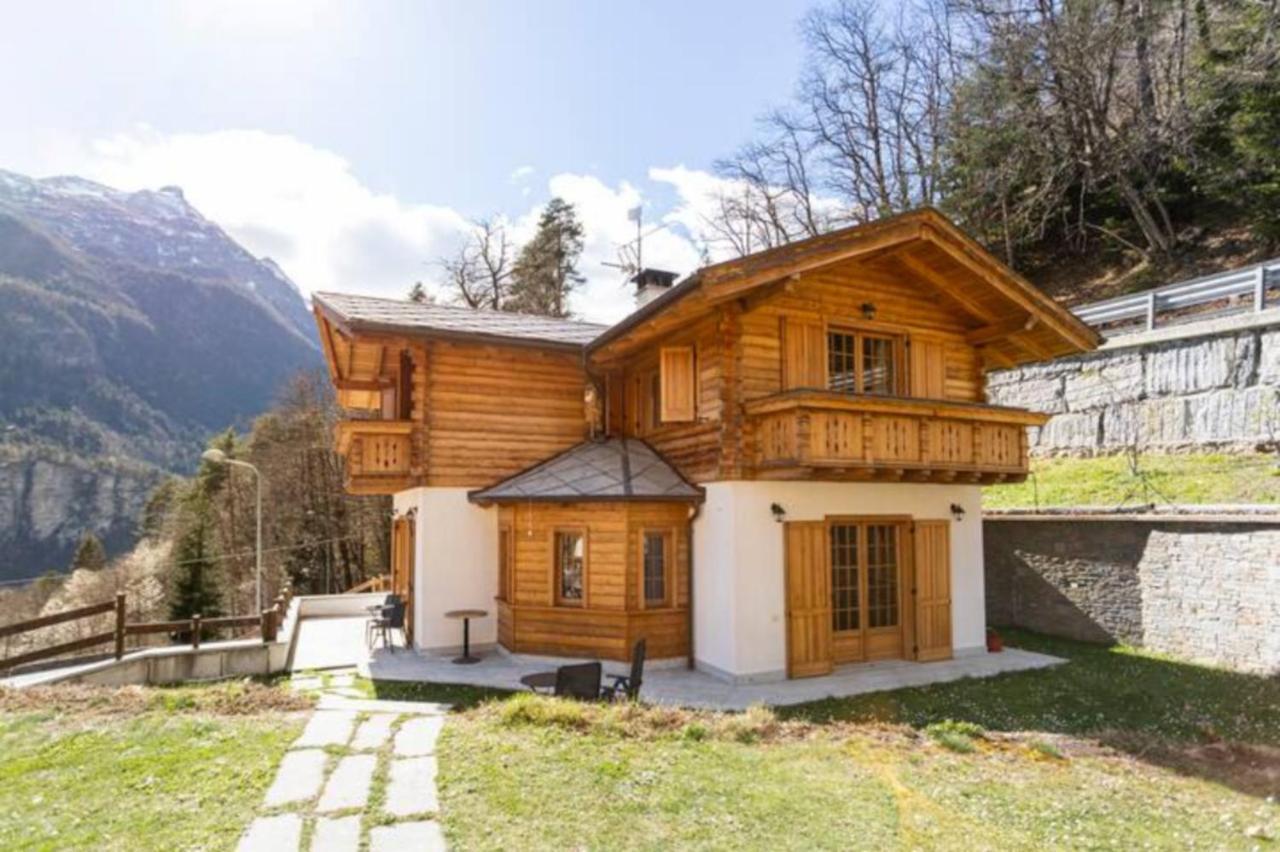 B&B Chalet Il Picchio Varzo Exterior foto